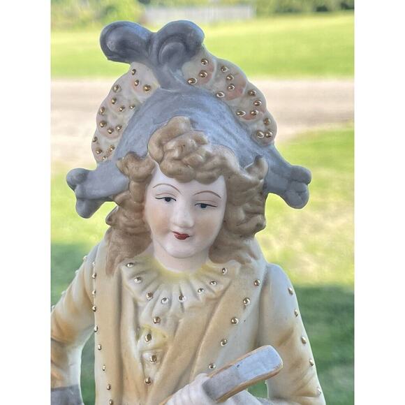 Vintage Colonial Bisque Figurine Victorian Style Man Playing Violin - Picture 9 of 14